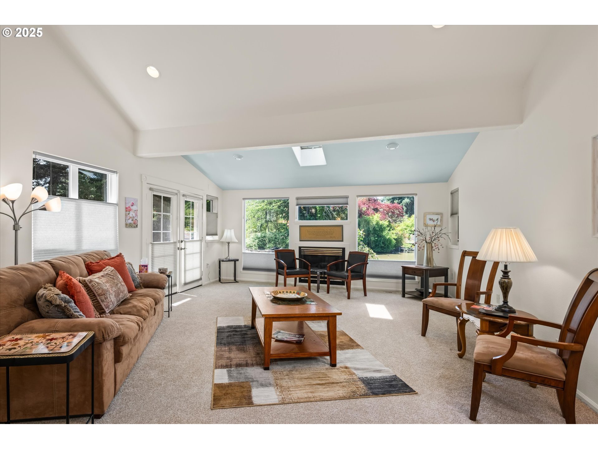 820 Park Terrace Eugene, OR 97404 - Photo 5 of 44 a living room with furniture and a large window