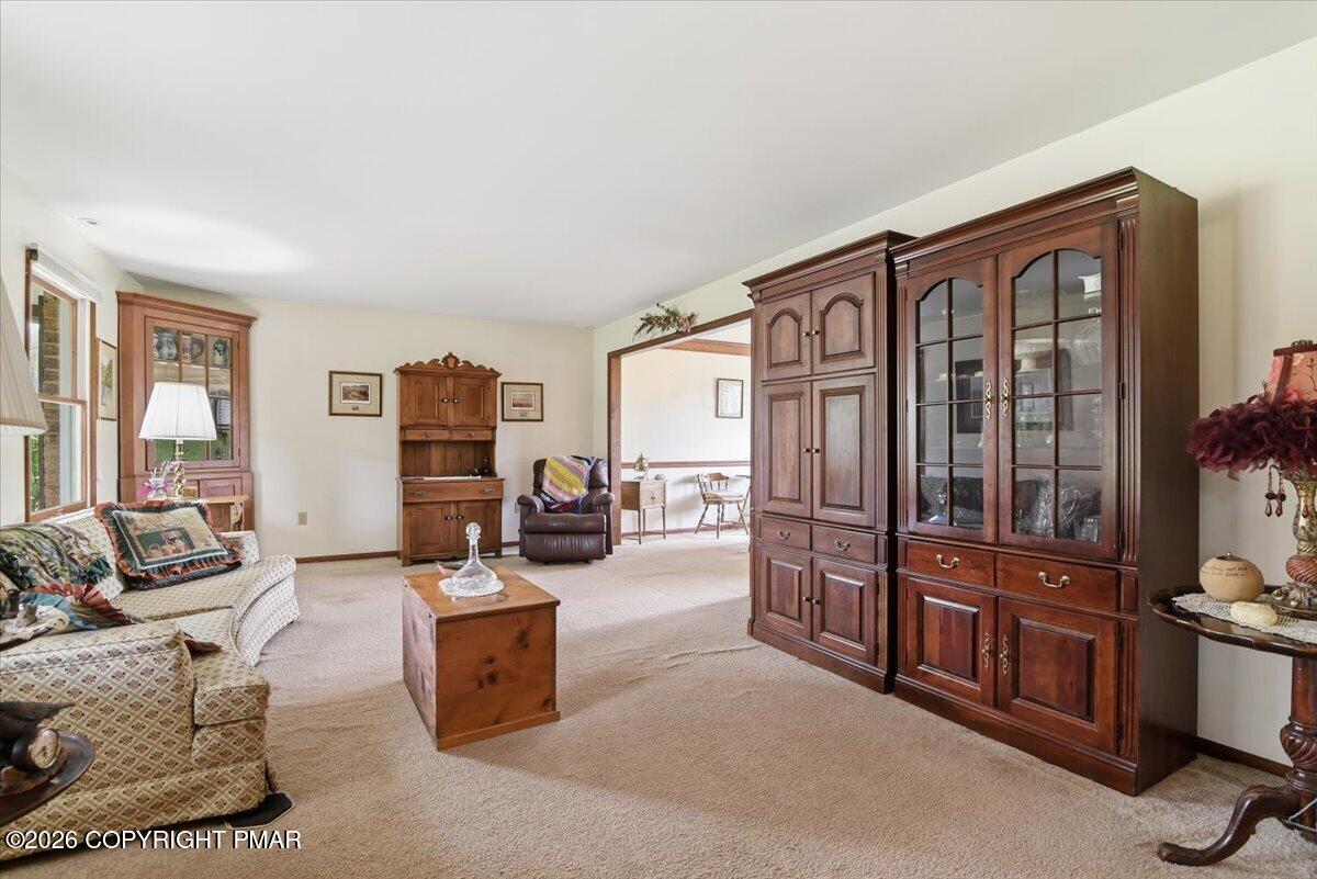 932 Bauman Road Nazareth, PA 18064 - Photo 11 of 75 013-007_DSC_6049