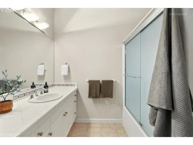 a view of a outdoor space