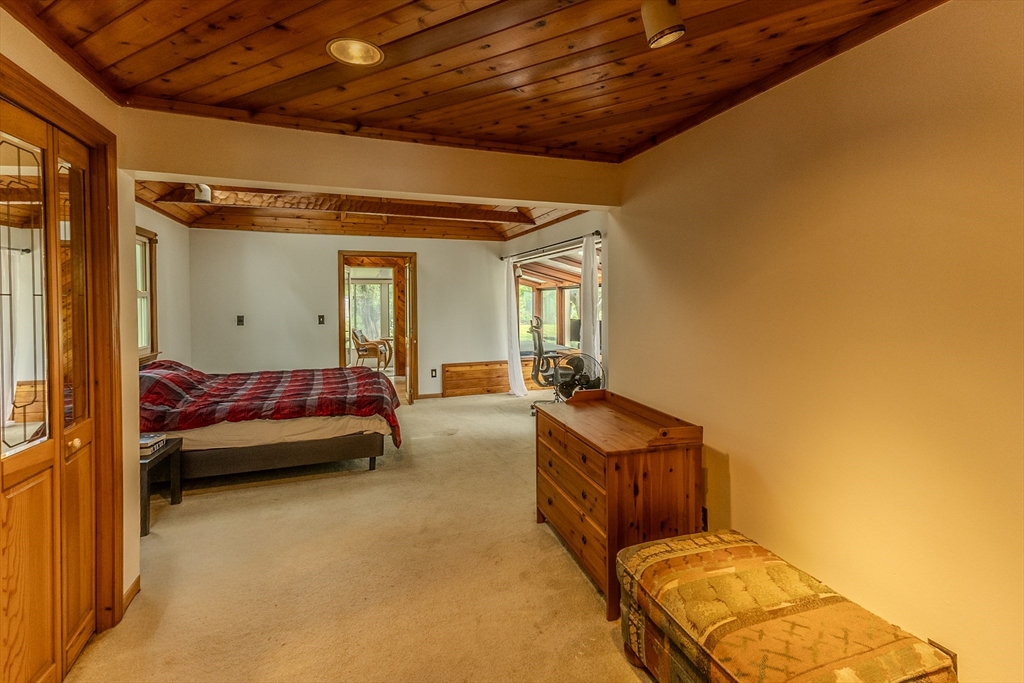 68 Davis Road Westport, MA 02790 - Photo 8 of 19