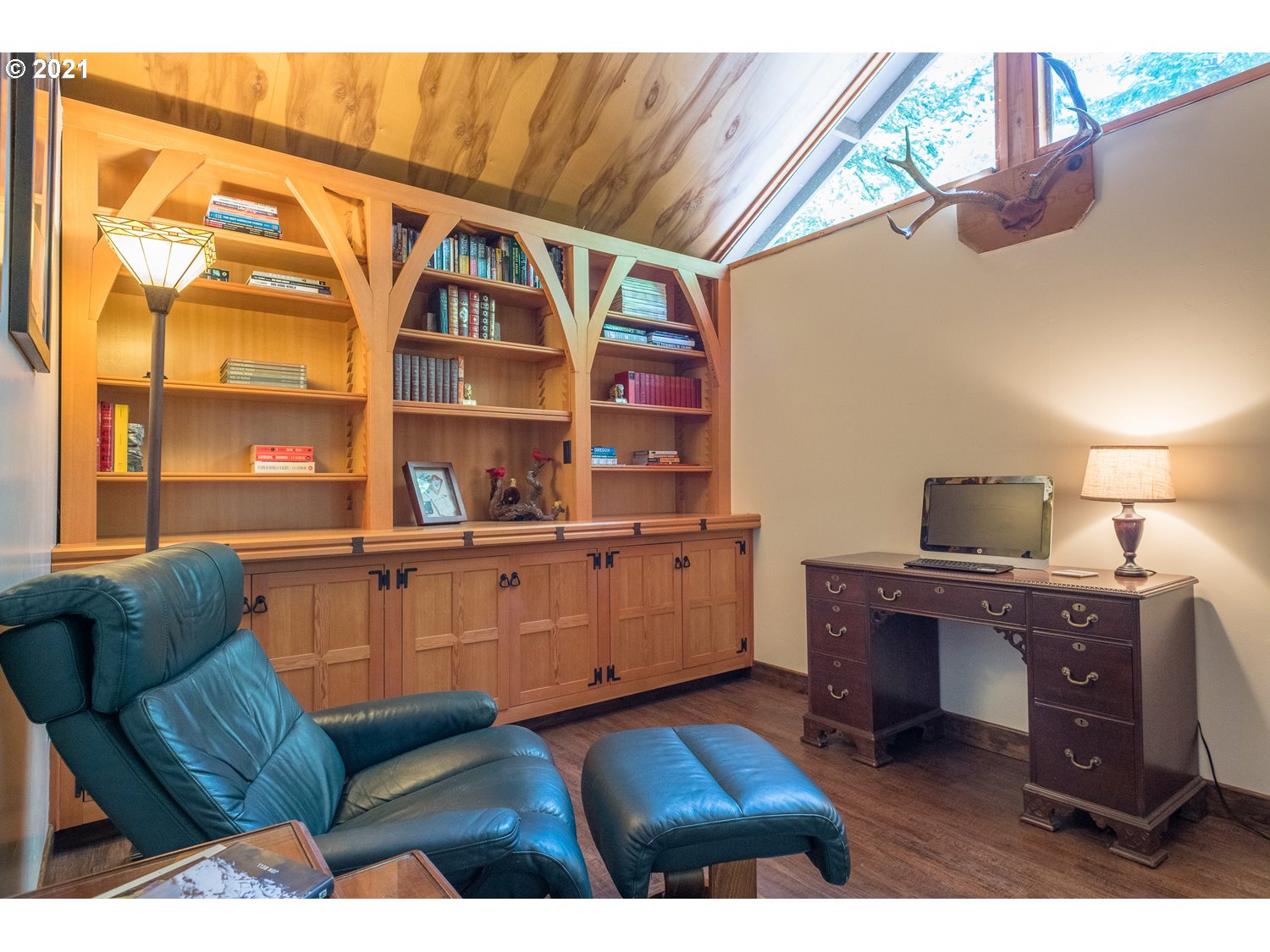 71910 East Linden Road Rhododendron, OR 97049 - Photo 14 of 32 Gallery Image 14