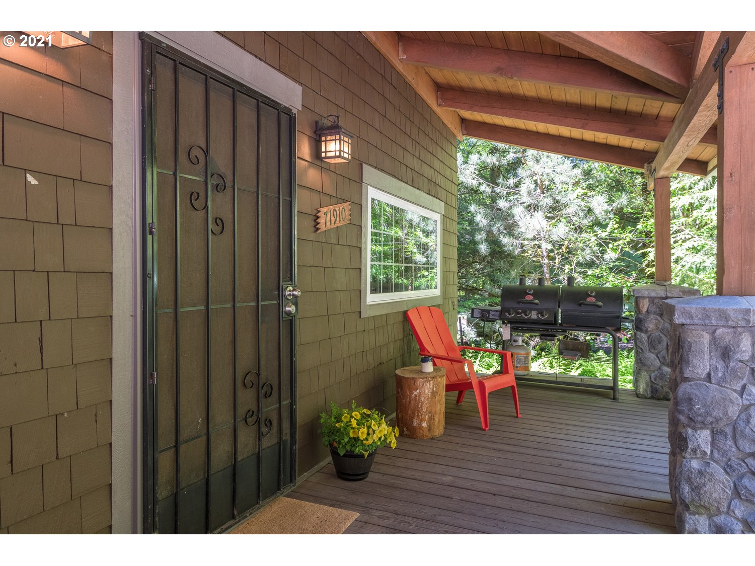 71910 East Linden Road Rhododendron, OR 97049 - Photo 3 of 32 Gallery Image 3