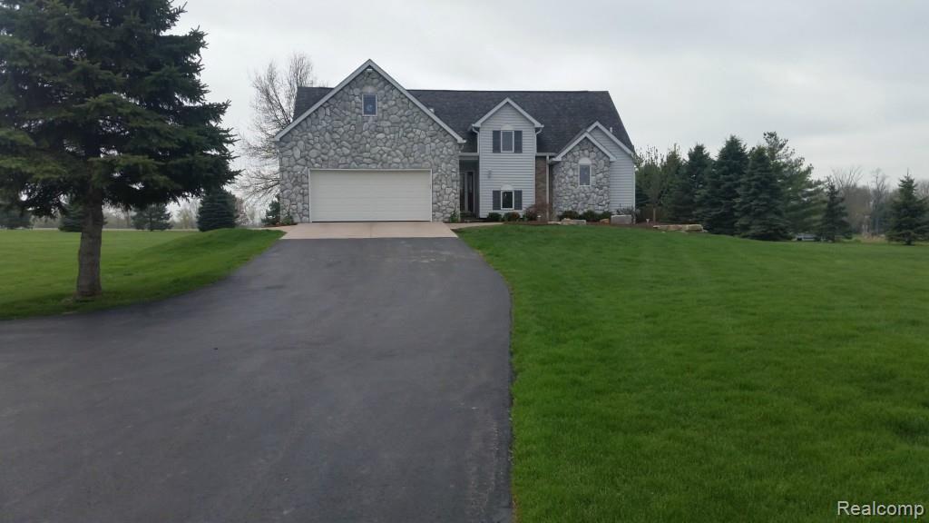1588 Bowers Road Lapeer, MI 48446 - Photo 2 of 51 20150506_120151.jpg