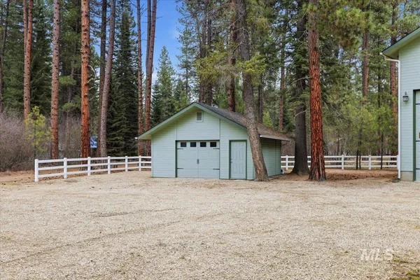 $775,000 | 115 Bunch Drive, Garden Valley, ID 83622