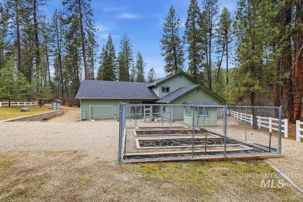 $775,000 | 115 Bunch Drive, Garden Valley, ID 83622