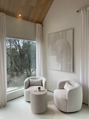 $2,295 | 5747 County Road 309, Kingsland, TX 78639