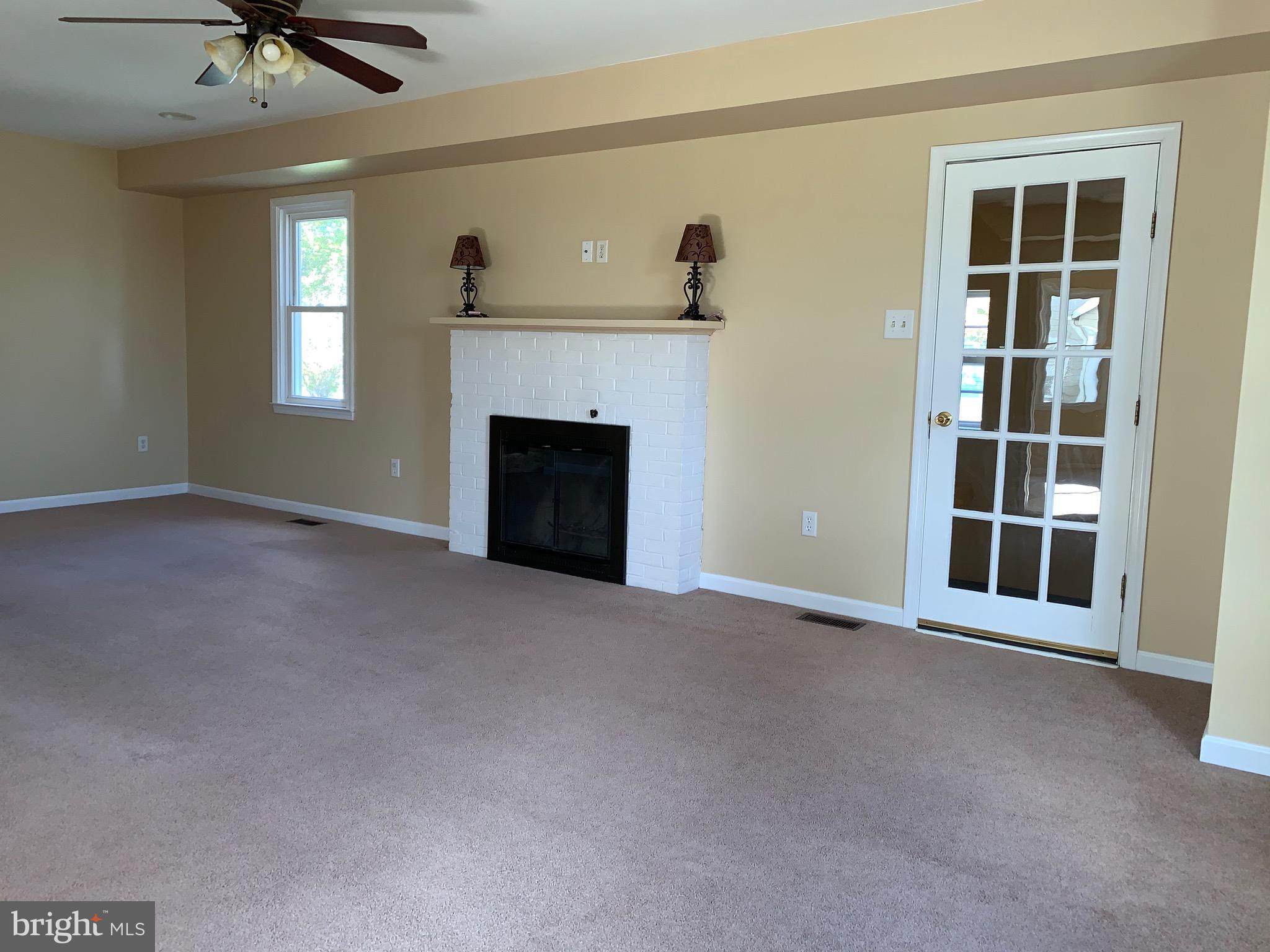 762 North Houcksville Road Hampstead, MD 21074 - Photo 2 of 43 Family Roon w/FirePlace