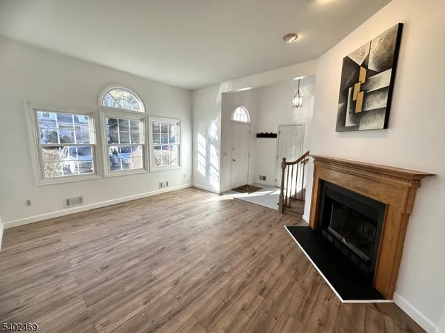 $2,500 | 332 Carnegie Court, Hackettstown, NJ 07840