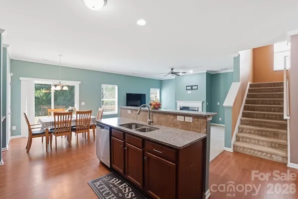 $465,990 | 1304 Woodglen Lane, Matthews, NC 28104