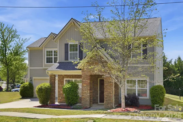 $465,990 | 1304 Woodglen Lane, Matthews, NC 28104