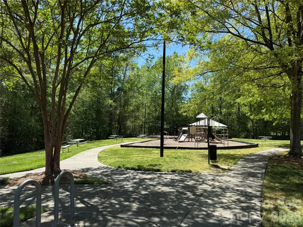 $465,990 | 1304 Woodglen Lane, Matthews, NC 28104