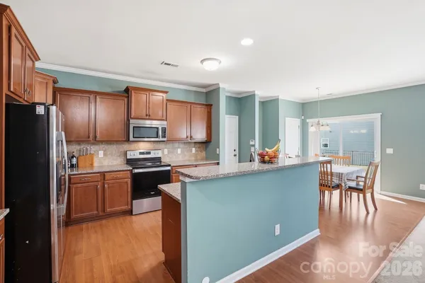 $465,990 | 1304 Woodglen Lane, Matthews, NC 28104
