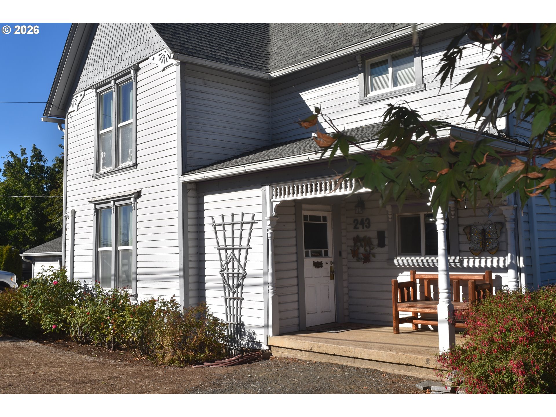 243 North Lane Street Cottage Grove, OR 97424 - Photo 22 of 22 a front view of a house with a porch