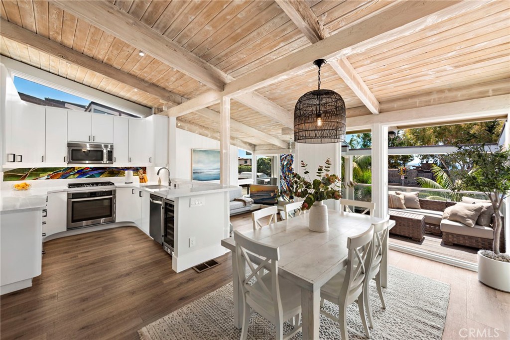 201 Nyes Place Laguna Beach, CA 92651 - Photo 4 of 25