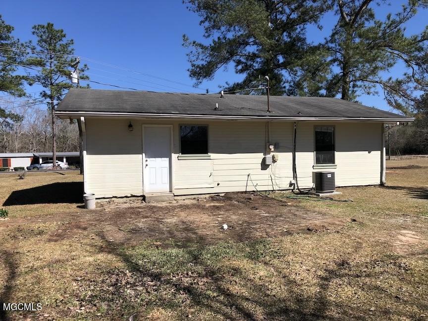 1292 New Hope Road Wiggins, MS 39577 - Photo 2 of 14 IMG_0570