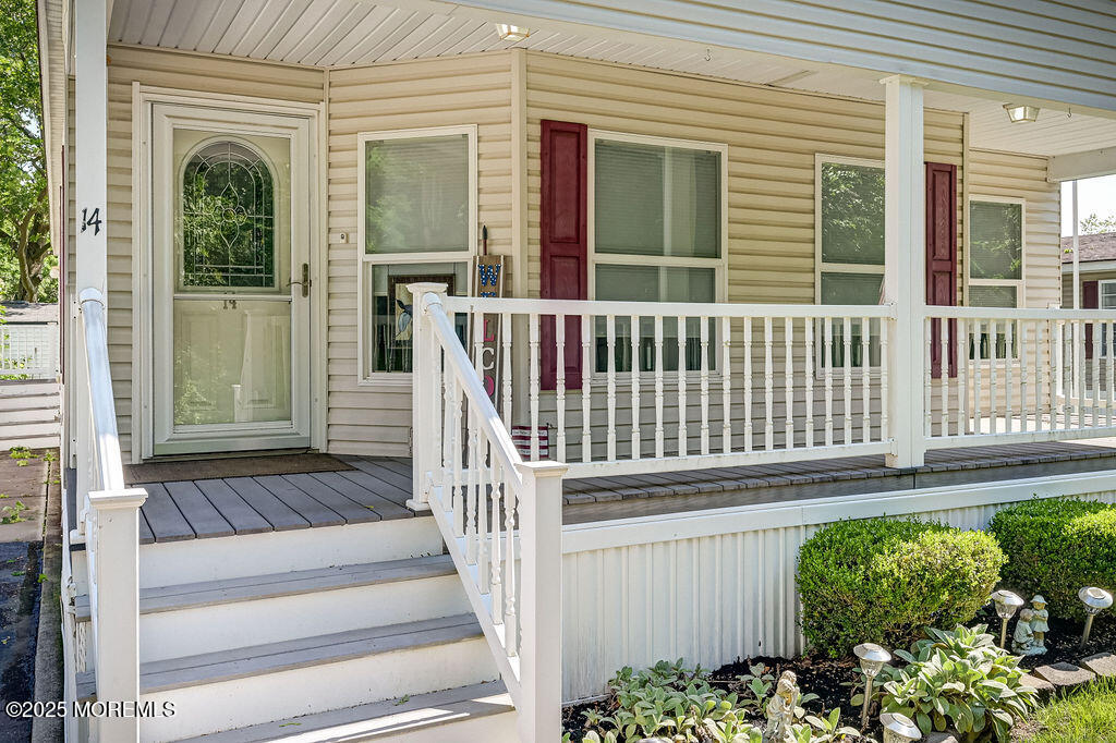 14 Village Road Morganville, NJ 07751 - Photo 6 of 31 14_village_road_006