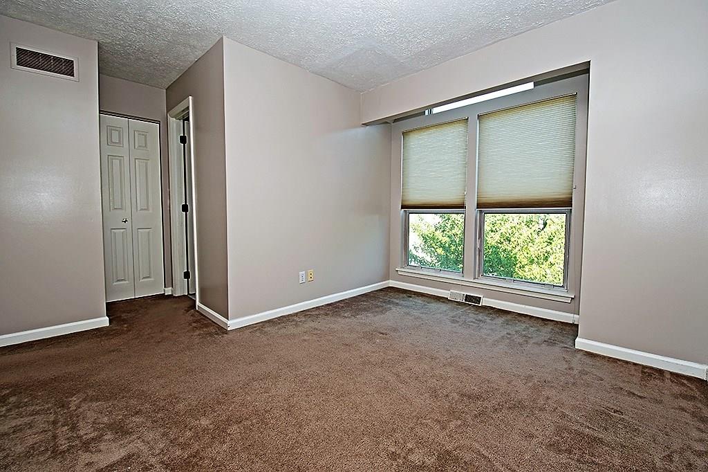 12 Hemingway Street Pittsburgh, PA 15213 - Photo 10 of 18 Gallery Image 10