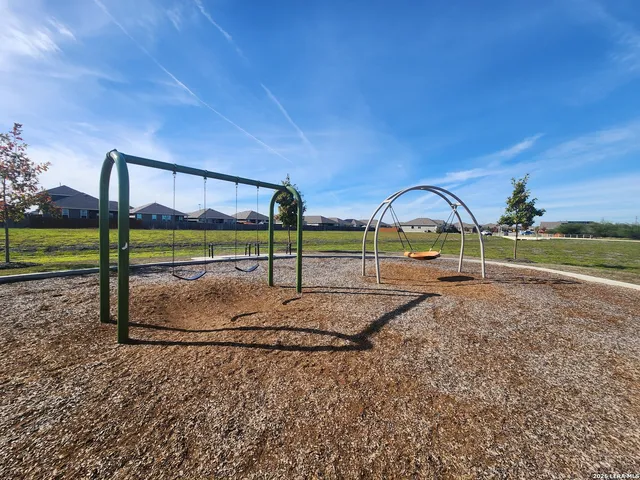 $1,795 | 522 Blue Stem Road, New Braunfels, TX 78130