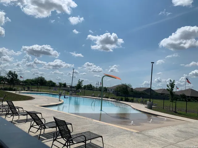 $1,795 | 522 Blue Stem Road, New Braunfels, TX 78130