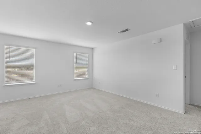 $324,970 | 416 Raven Row, Marion, TX 78124