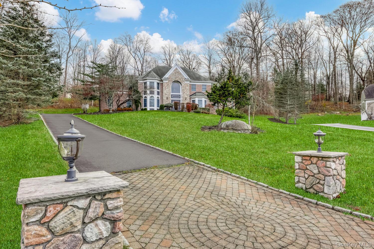 22 Golden Road Suffern, NY 10901 - Photo 2 of 41