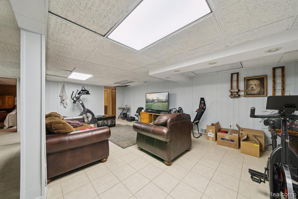 18011 Airport Road Fraser, MI 48026 - Photo 37 of 49 Gallery Image 37