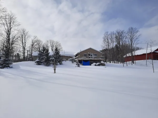 $382,000 | 21652 Ridge Road, Grand Marais, MI 49839