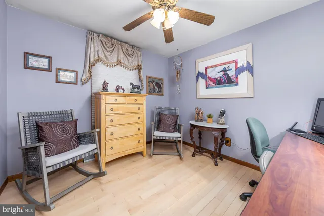 a view of a livingroom with furniture