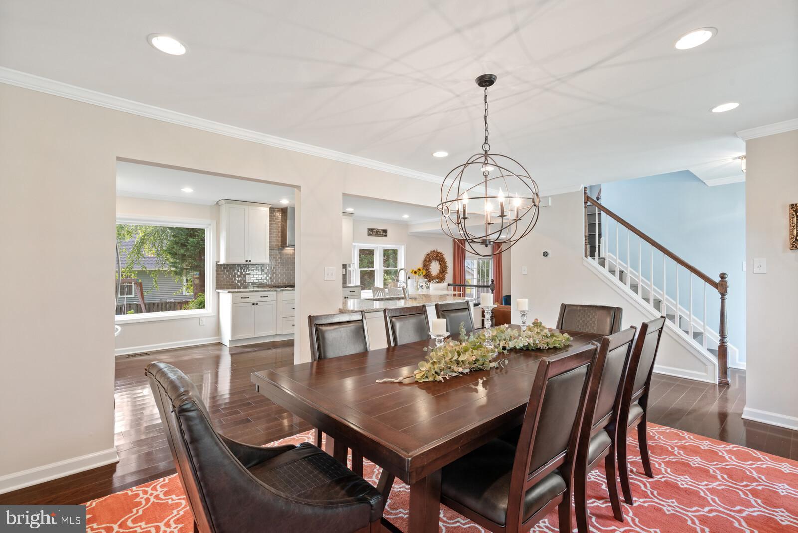 2834 Edgelea Road Vienna, VA 22181 - Photo 6 of 38 Gallery Image 6