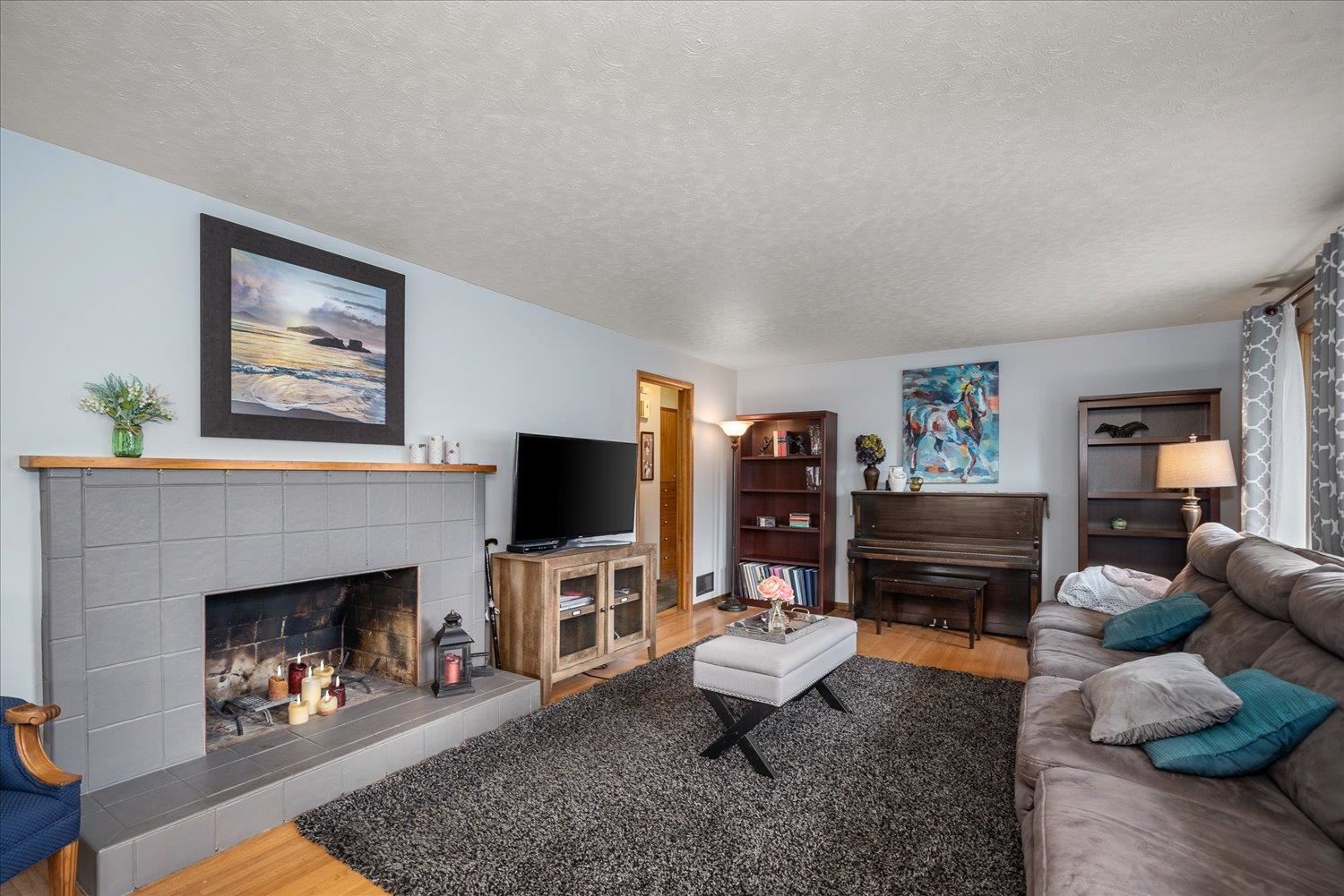 12619 East Saltese Road Spokane Valley, WA 99216 - Photo 2 of 31