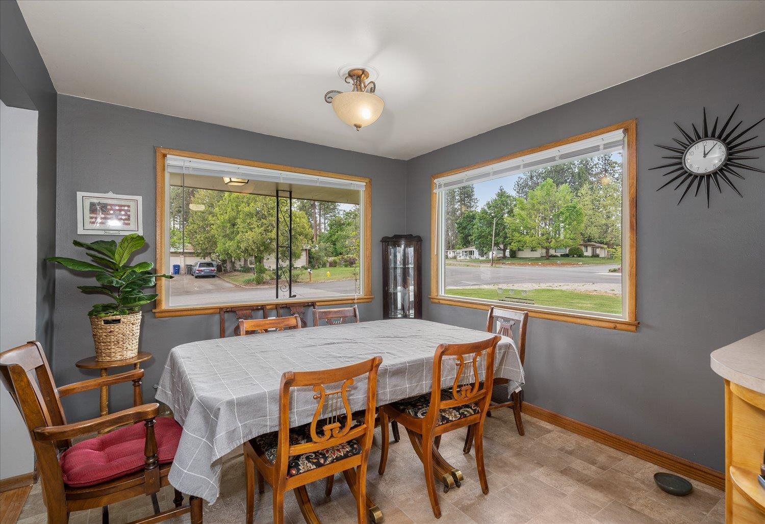 12619 East Saltese Road Spokane Valley, WA 99216 - Photo 6 of 31