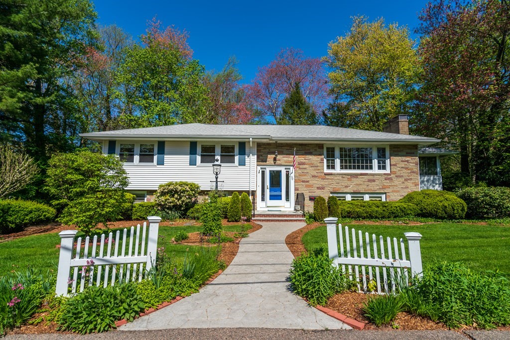 20 Leyton Road Norwood, MA 02062 - Photo 1 of 29 Gallery Image 1