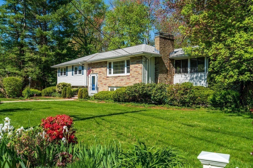 20 Leyton Road Norwood, MA 02062 - Photo 2 of 29 Gallery Image 2