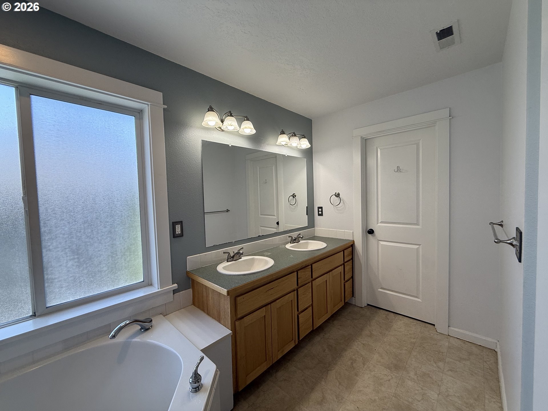 3408 Ambleside Drive Springfield, OR 97477 - Photo 32 of 44