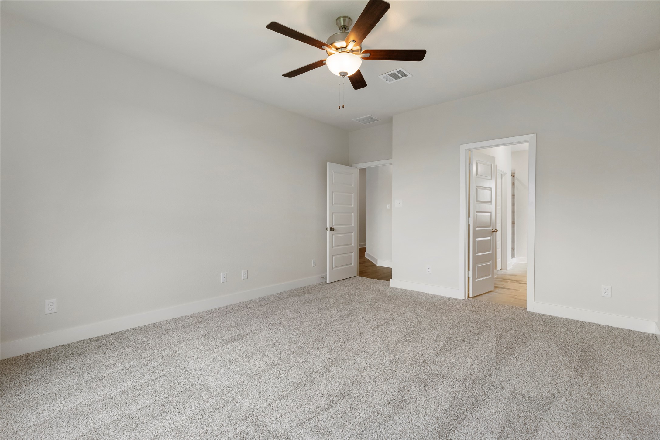 2033 Winepress Road Brenham, TX 77833 - Photo 24 of 43 Gallery Image 24