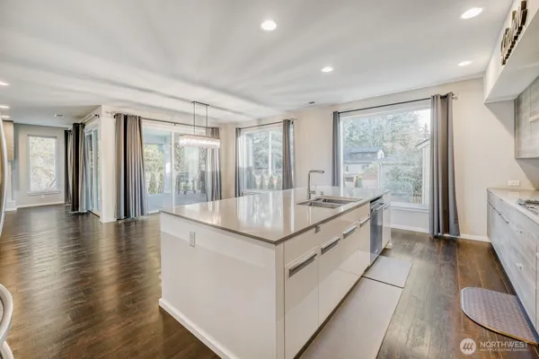 $1,050,000 | 2873 South 353rd Place, Federal Way, WA 98003