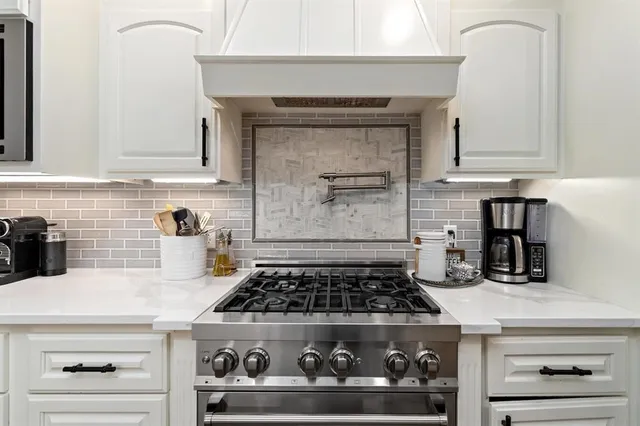 $364,900 | 865 Nantucket Drive, Beaumont, TX 77706