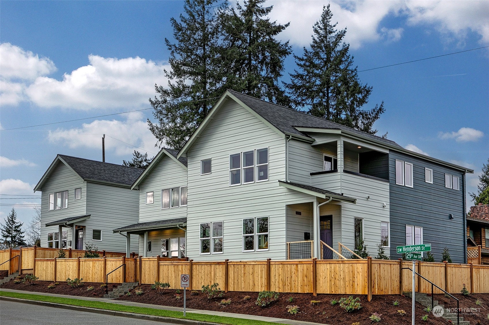 8855 29th Avenue Southwest Seattle, WA 98126 - Photo 3 of 20