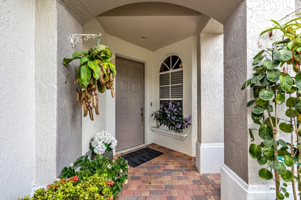 $3,500 | 6407 Bella Circle, Unit 403, Boynton Beach, FL 33437