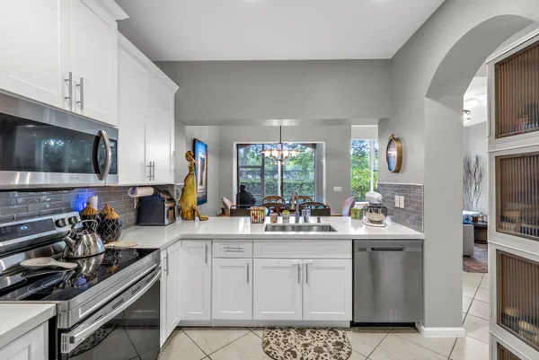 $3,500 | 6407 Bella Circle, Unit 403, Boynton Beach, FL 33437