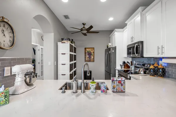 $3,500 | 6407 Bella Circle, Unit 403, Boynton Beach, FL 33437