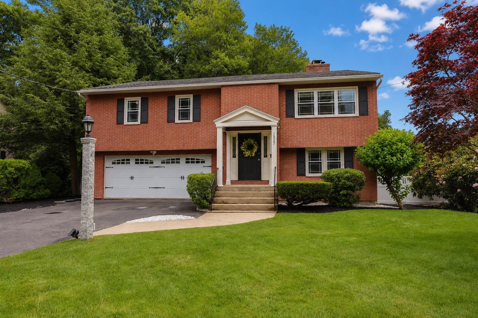 1327 Beech Street Manchester, NH 03104 - Photo 1 of 58