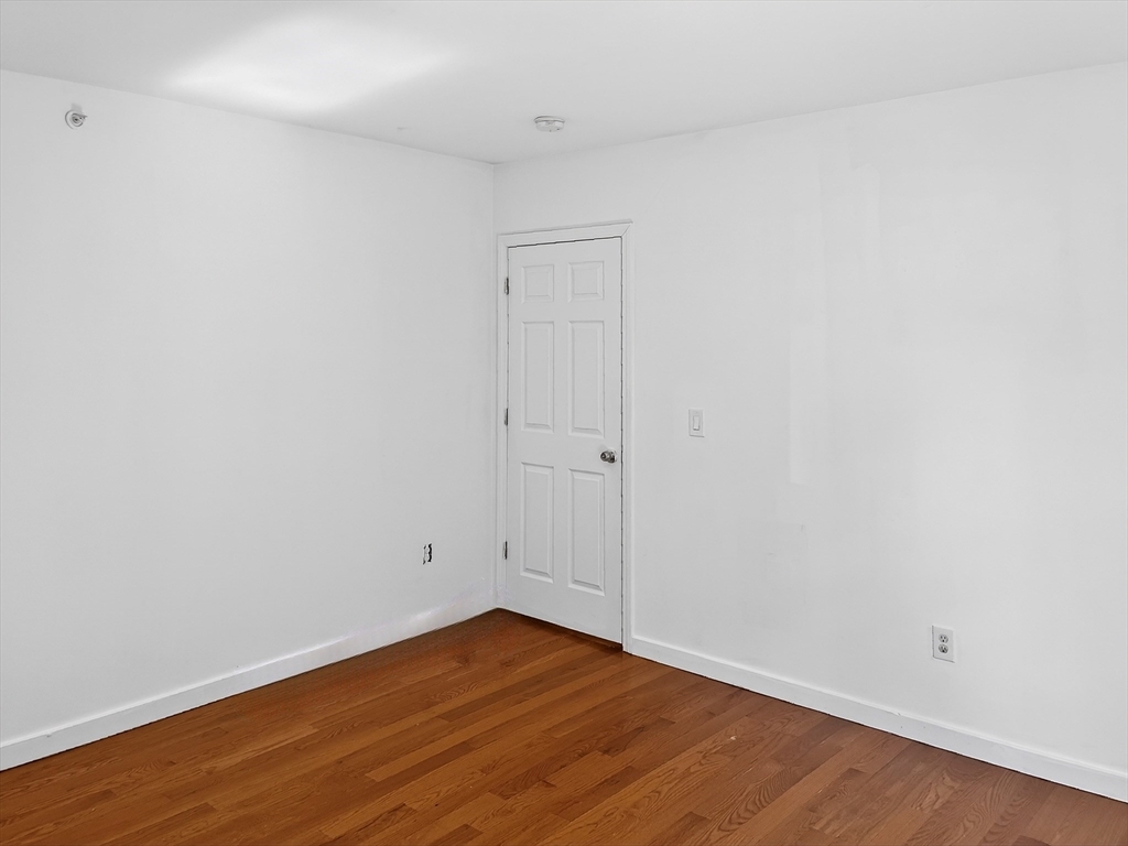 247 Pilgrim Avenue, Unit 1 Worcester, MA 01604 - Photo 8 of 15