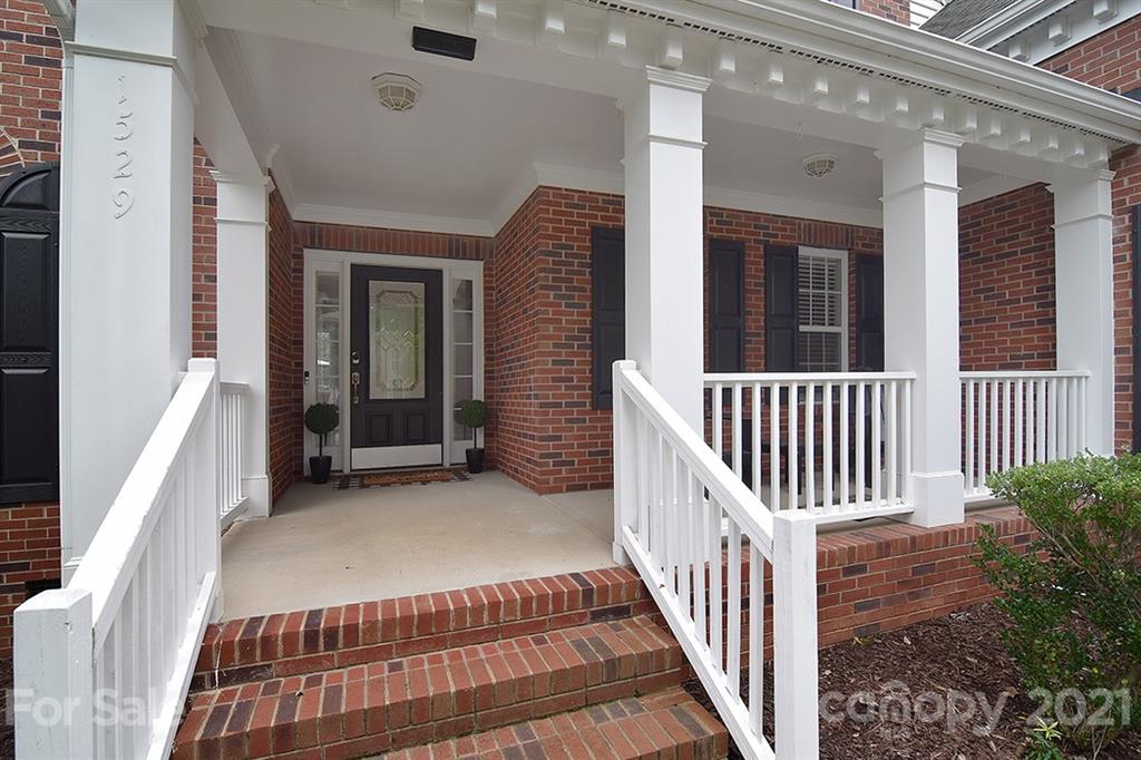 1529 Copperplate Road Charlotte, NC 28262 - Photo 4 of 47 Gallery Image 4