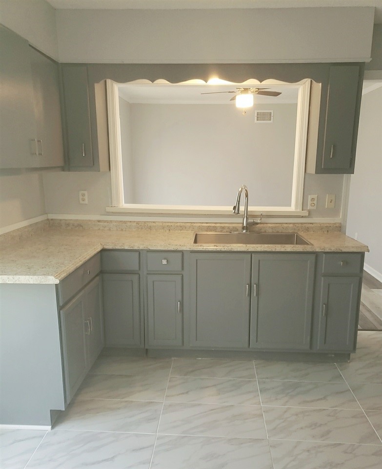 5150 North Circle Road Memphis, TN 38127 - Photo 4 of 5 Gallery Image 4
