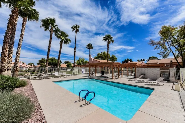 $330,000 | 628 Cervantes Drive, Henderson, NV 89014