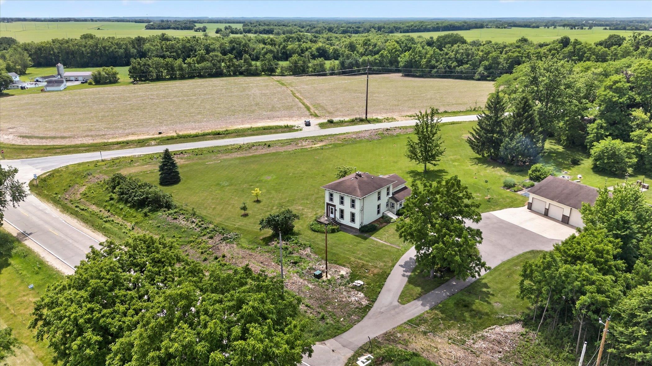 2458 South Madison Road Beloit, WI 53511 - Photo 46 of 51