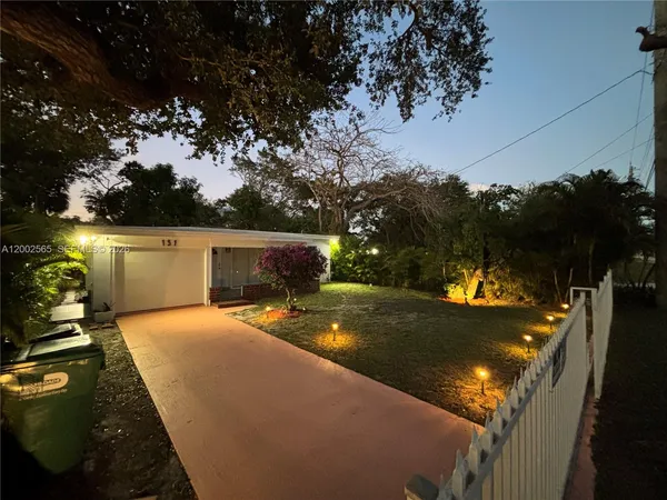 $3,600 | 151 Northwest 165th Street, Miami, FL 33169