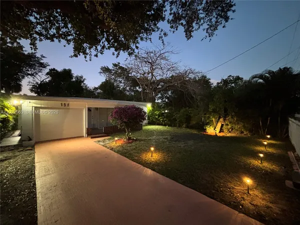 $3,600 | 151 Northwest 165th Street, Miami, FL 33169