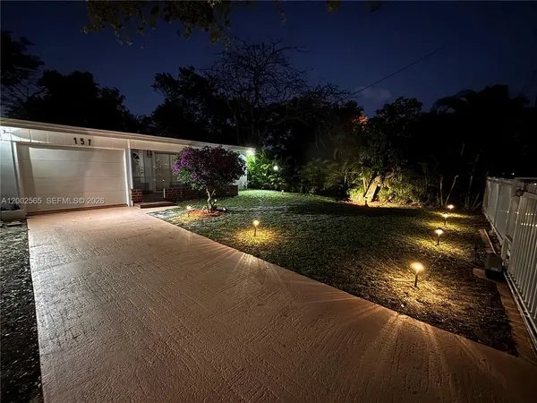 $3,600 | 151 Northwest 165th Street, Miami, FL 33169